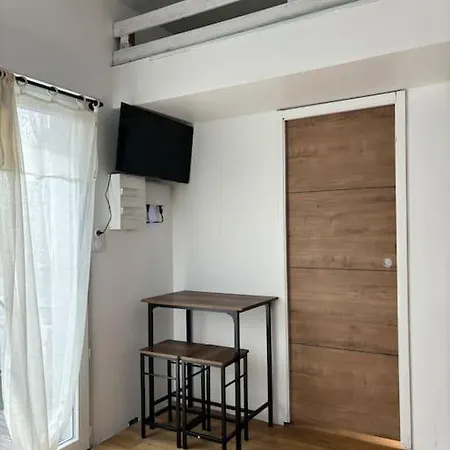 Avec Piscine Partagee Apartment