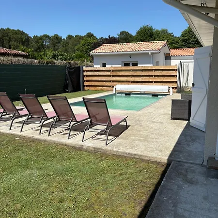 Avec Piscine Partagee Saint-Vincent-de-Tyrosse