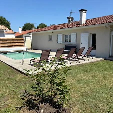 Avec Piscine Partagee