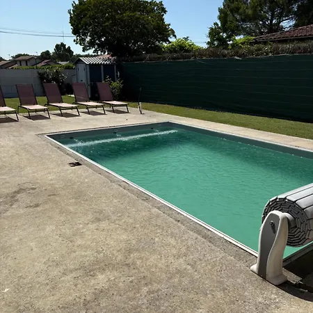 Avec Piscine Partagee Apartamento *