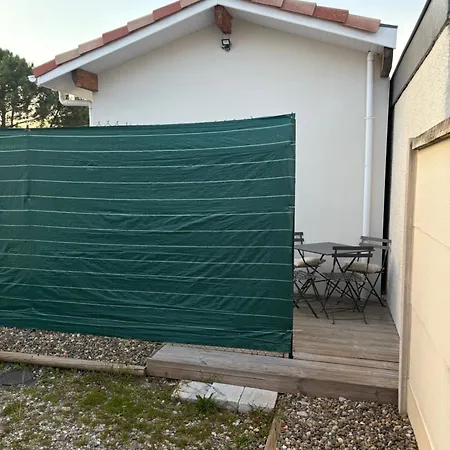 Апартаменты Avec Piscine Partagee Сен-Венсан-де-Тирос