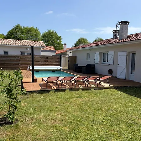 Avec Piscine Partagee *