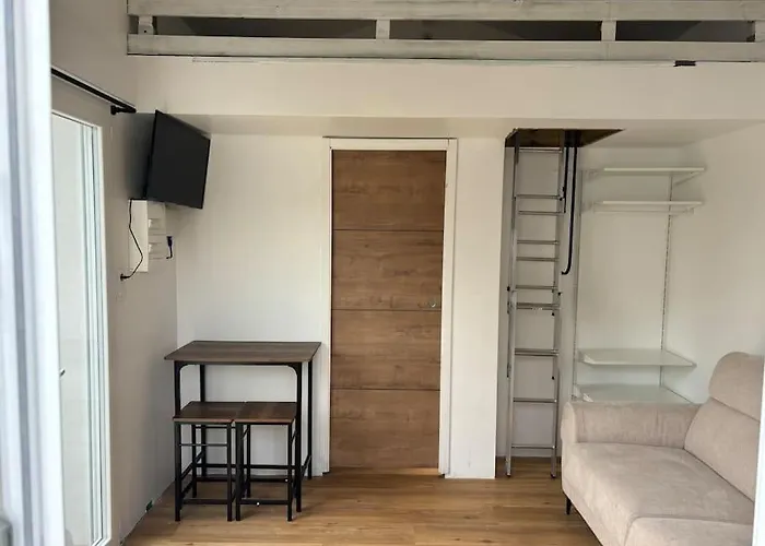 Apartamento Avec Piscine Partagée *