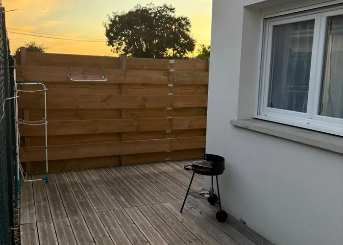 Avec Piscine Partagee Апартаменты *